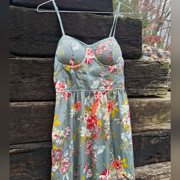 Band of The Free Floral Maxi Dress - Picture 2 of 4